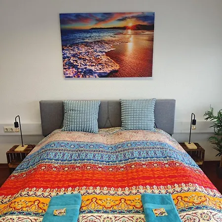 Mit Anbindung Fuer 6 Personen Appartement *